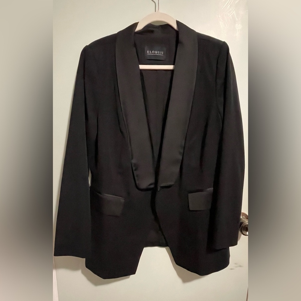 Eloquii Satin Lapel Tuxedo Blazer